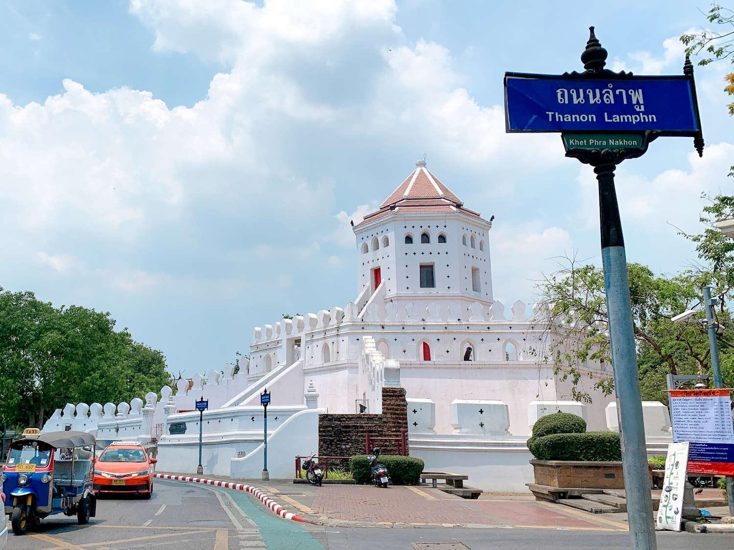 โกอินน์ สีลม - สถานีรถไฟฟ้าเซนต์หลุยส์ Go Inn Silom - Bts Saint Louis Bangkok Exteriör bild